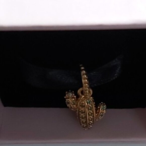 AUTH PANDORA* RETIRED*14kt Gold Plated Sparkling Desert Cactus Pendant Charm - Picture 10 of 16